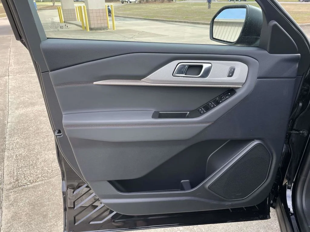 New 2026 Agate Black Metallic Ford Active 100A image 15
