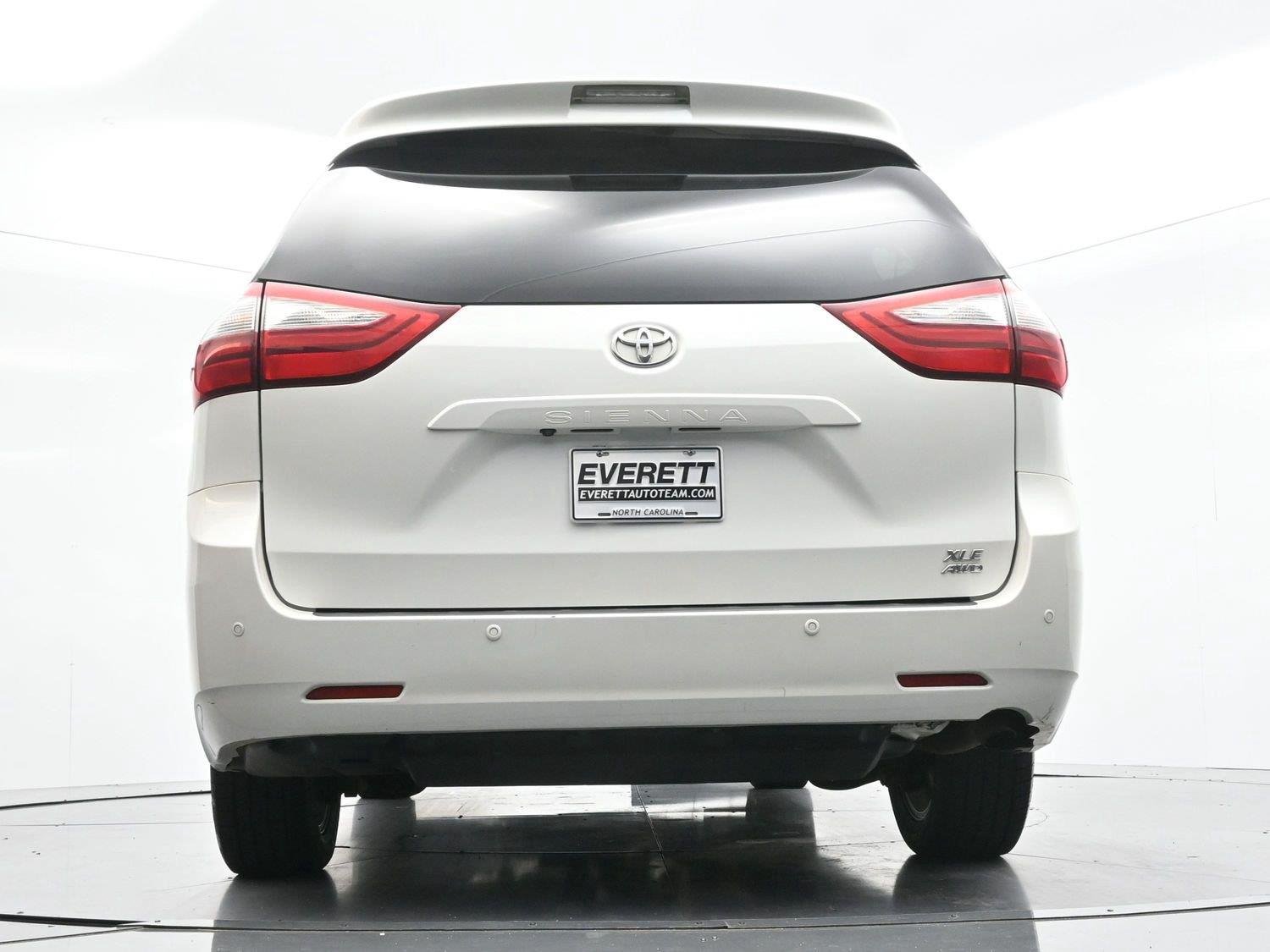 Used 2017 Blizzard Pearl Toyota XLE image 47