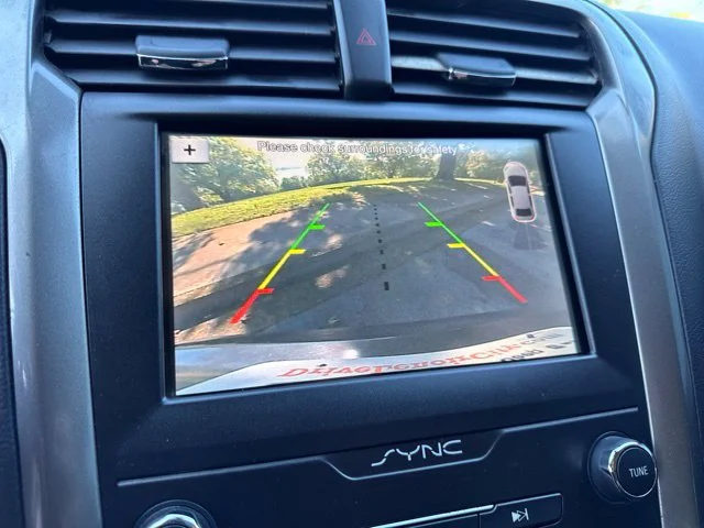Used 2019 Gray Ford SE image 19