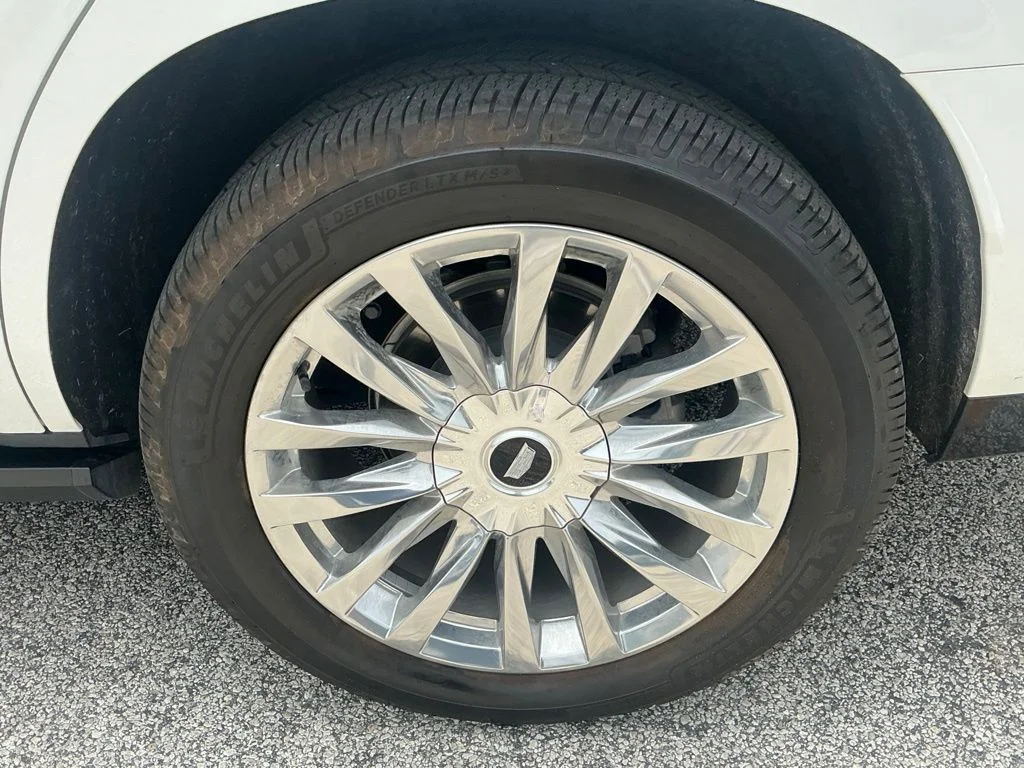Used 2023 White Cadillac Premium Luxury image 35