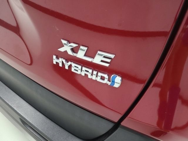 Certified Used 2021 Ruby Flare Pearl Toyota Hybrid XLE Premium image 8