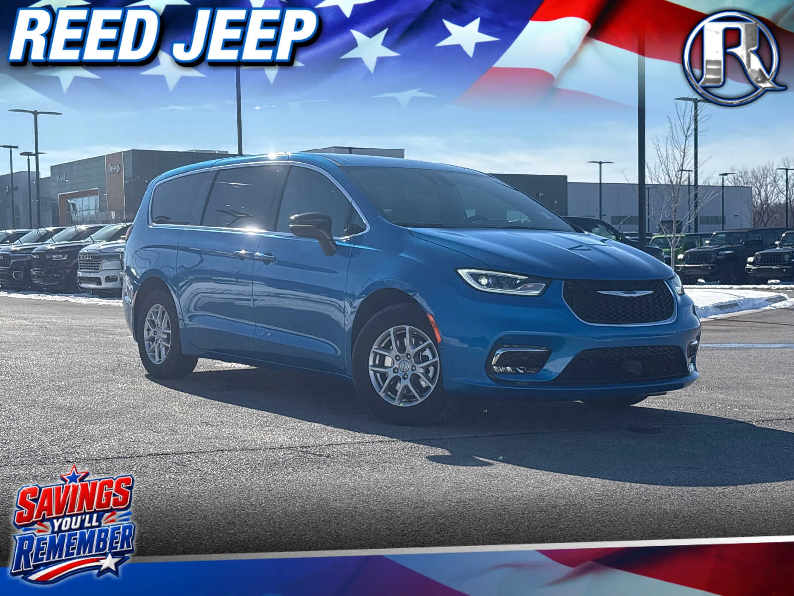 2026 Chrysler Pacifica Select's photo