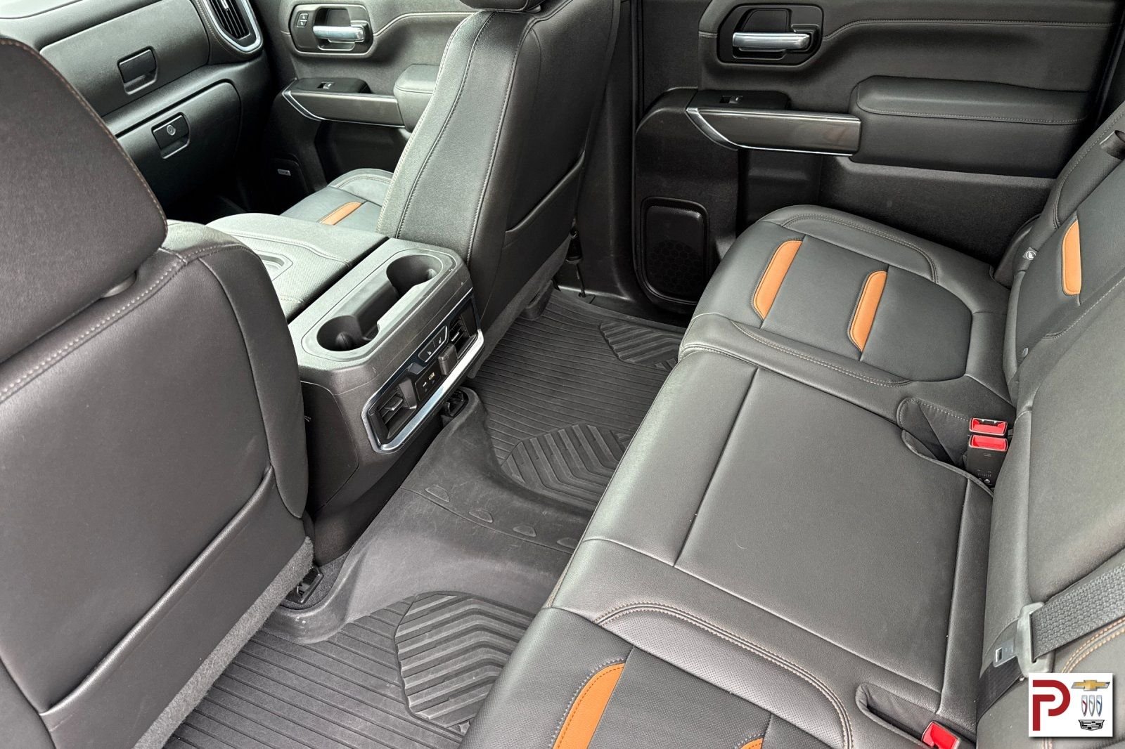 Used 2022 White GMC AT4 image 14