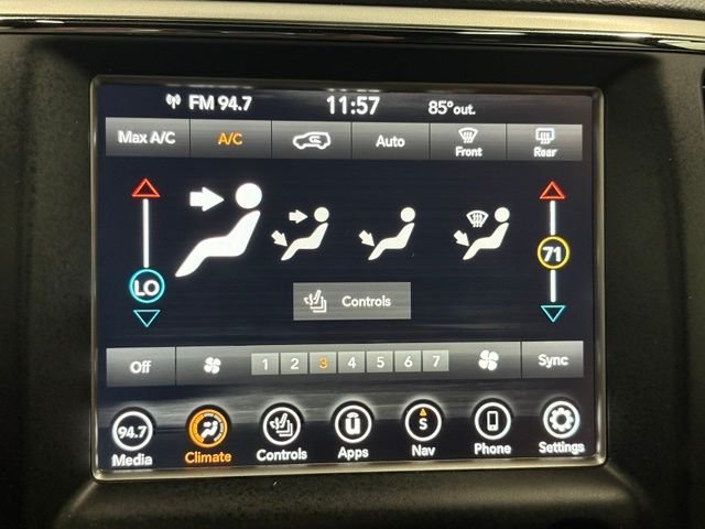 Used 2018 Black Jeep Altitude image 23