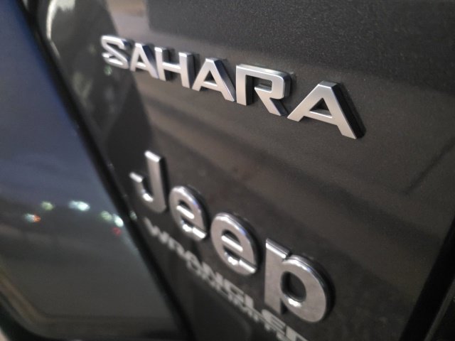 Used 2020 Gray Jeep Unlimited Sahara image 5