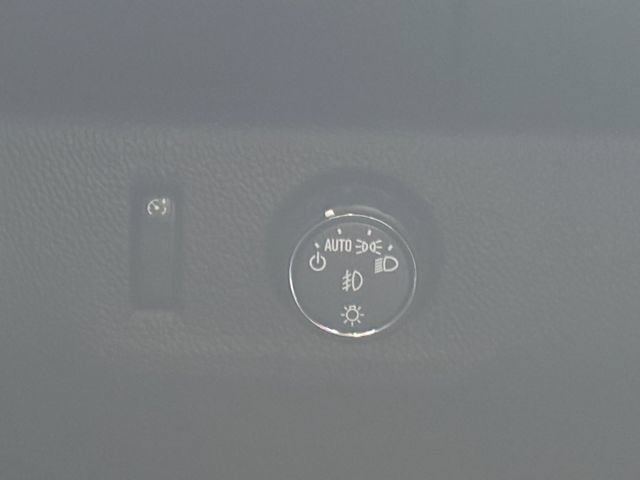 Used 2022 DESERT SAND METALLIC GMC 2WD Elevation image 27