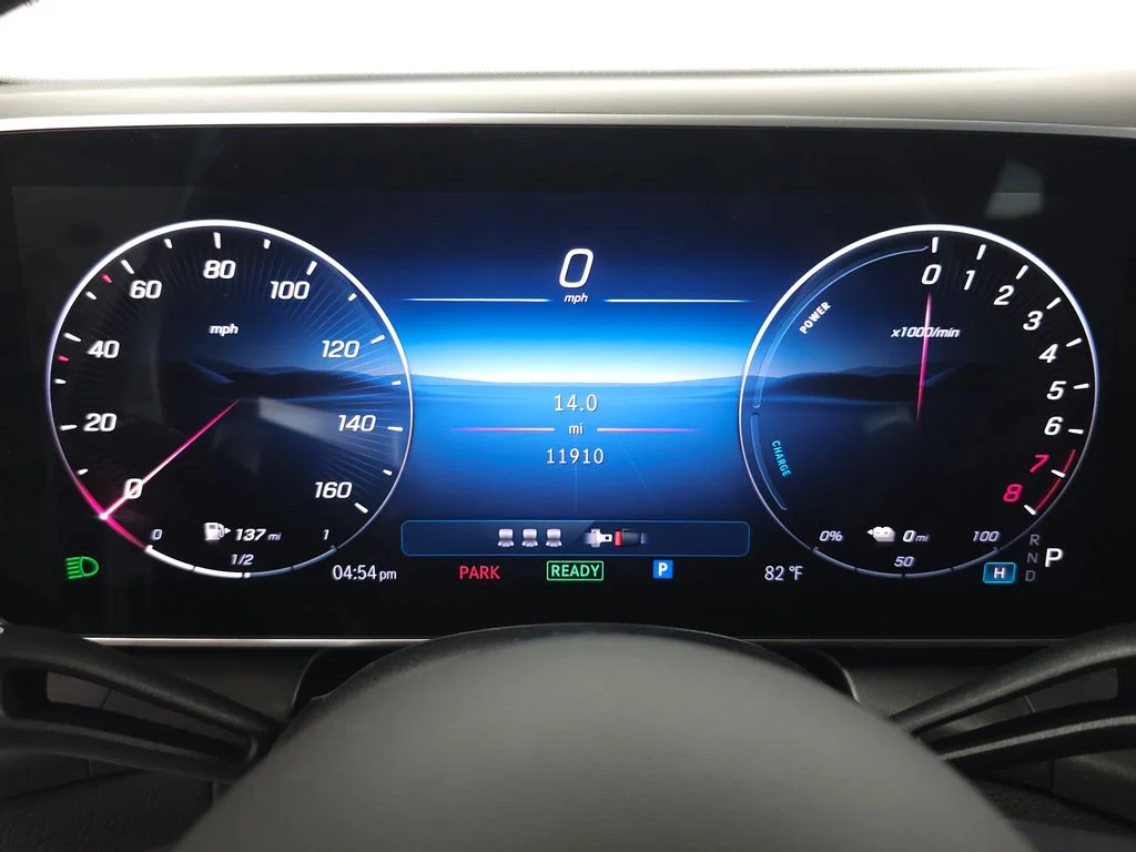 Used 2025 Cirrus Silver Metallic Mercedes-Benz GLC 350e image 13