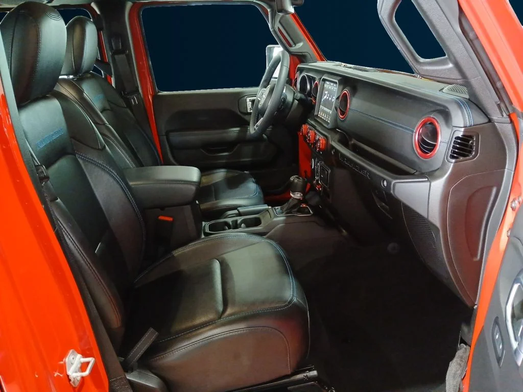 Used 2023 Red Jeep Rubicon 4xe image 17