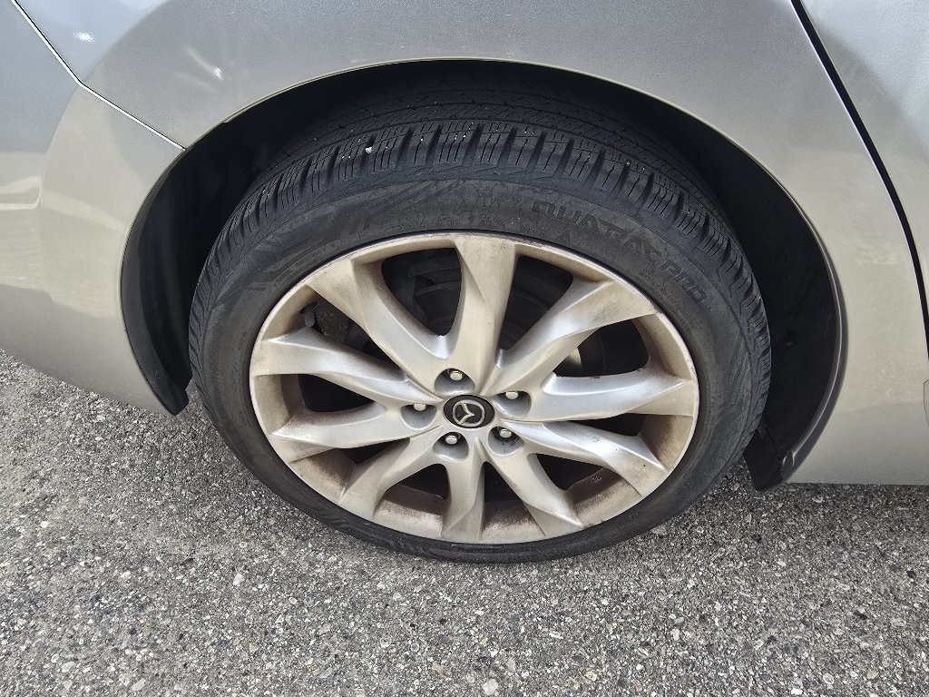 Used 2016 Liquid Silver Metallic Mazda s Grand Touring image 19