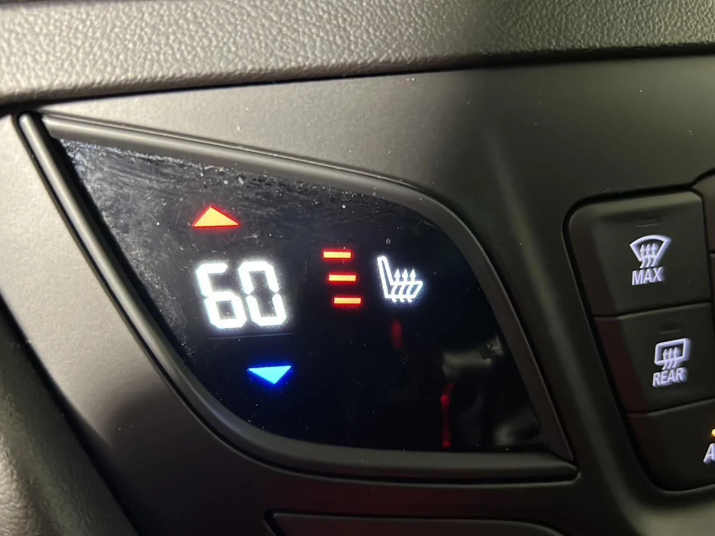 Used 2020 Espresso Buick Essence image 28
