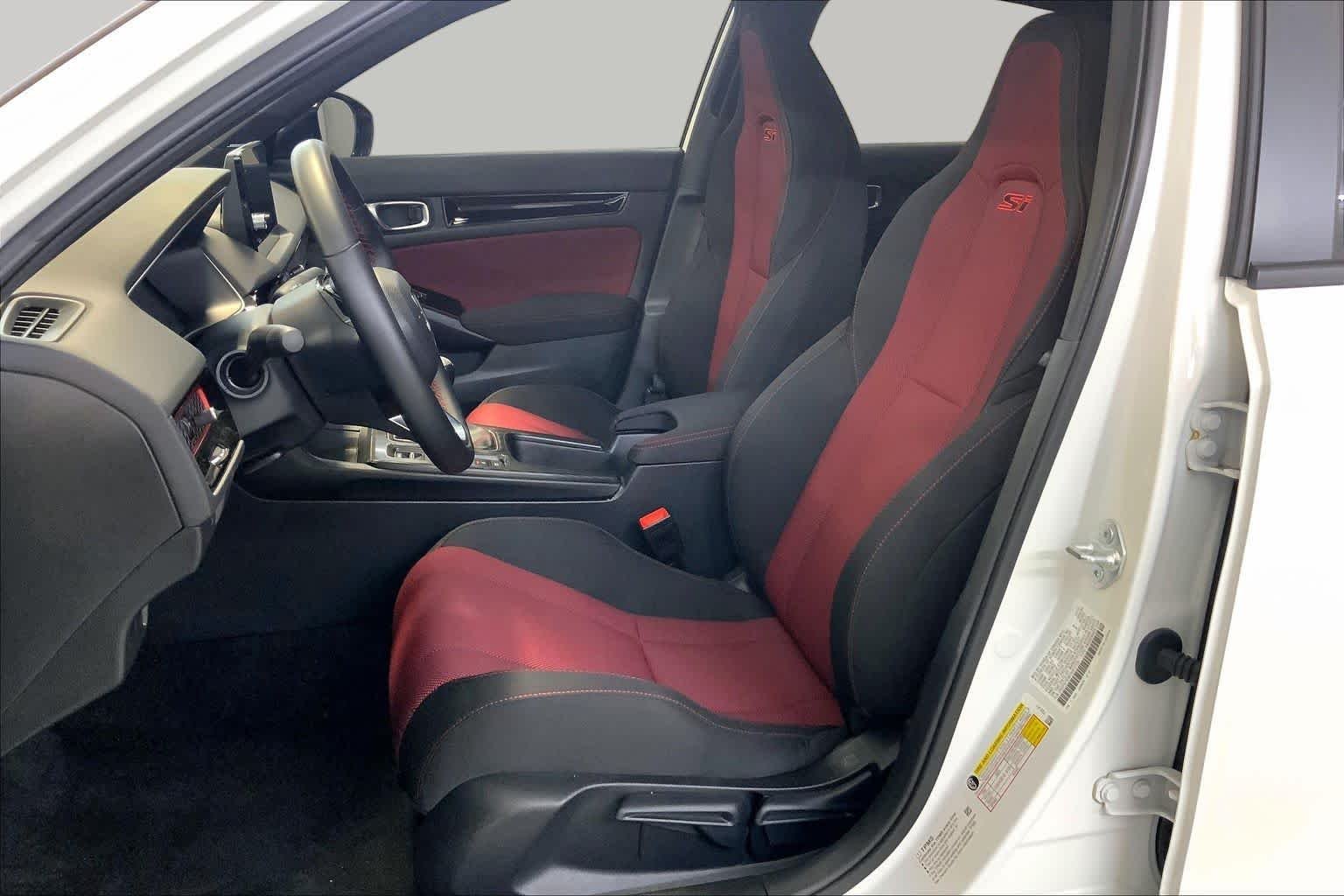 Used 2026 Platinum White Pearl Honda  image 7