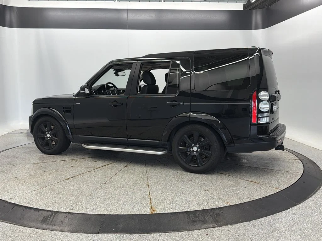 Used 2015 Black Land Rover Base image 3