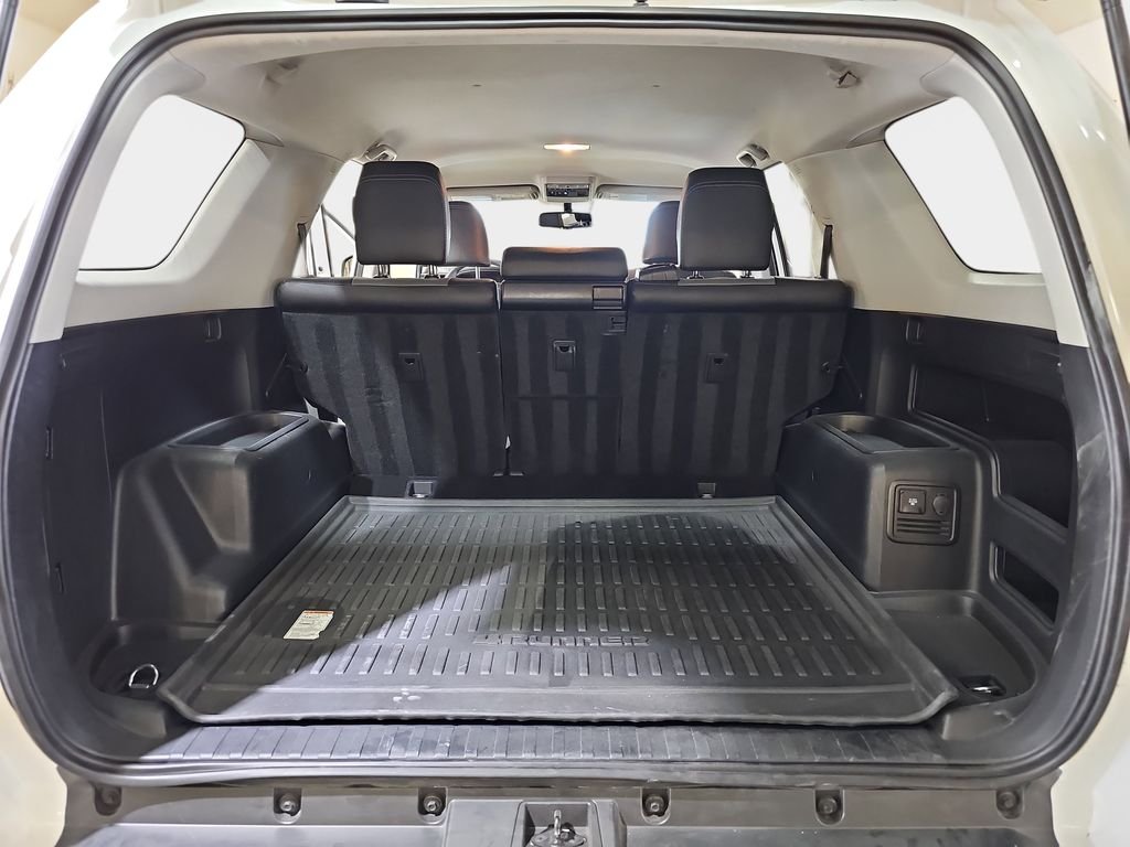 Used 2019 White Toyota SR5 Premium image 14