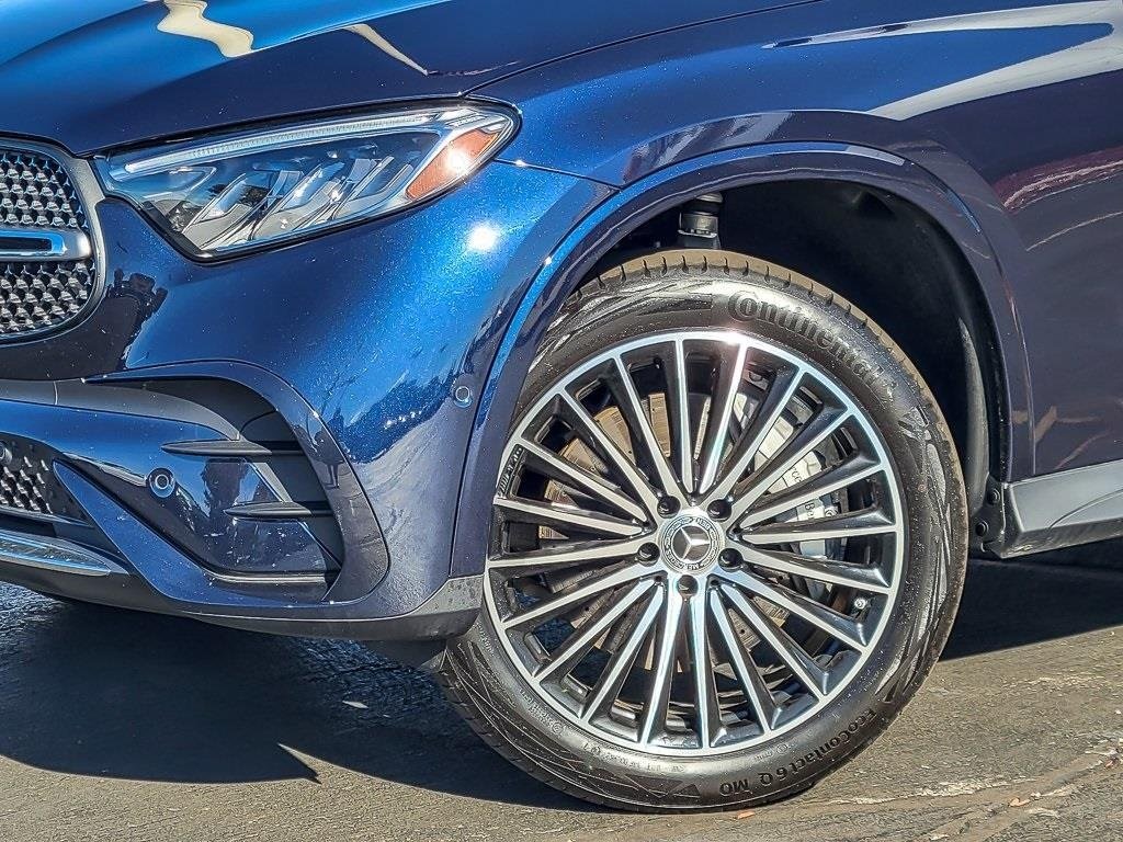 2023 Mercedes Benz GLC 300 4MATIC photo 2