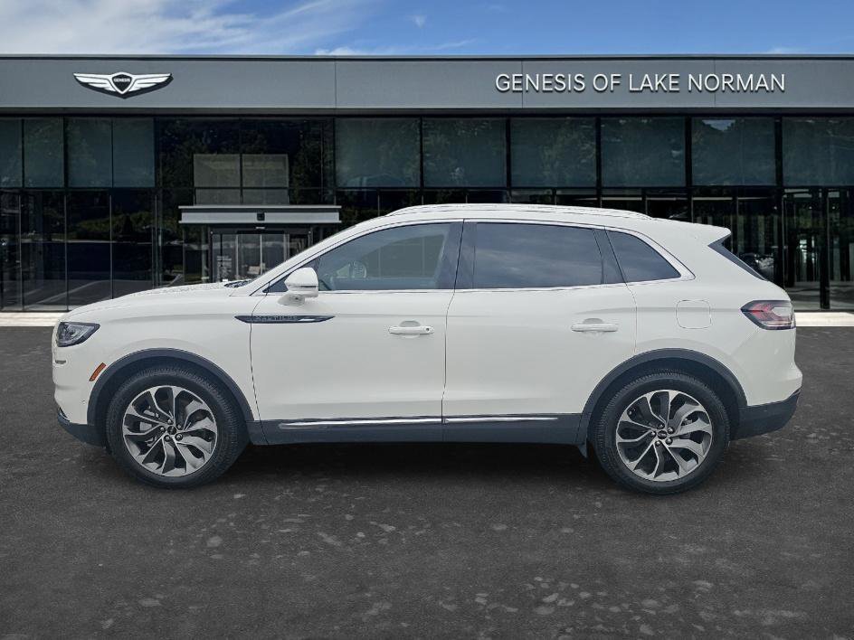 Used 2022 Pristine White Metallic Tri-Coat Lincoln Reserve image 7