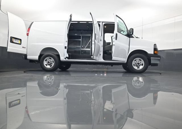 2026 GMC Savana Cargo Work Van - Photo 35