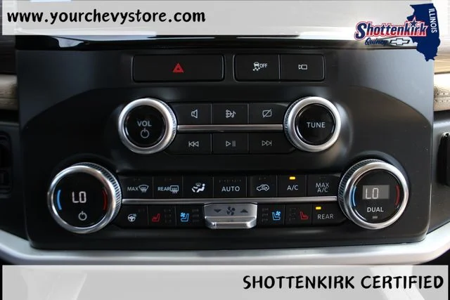 Used 2022 White Ford Limited image 35