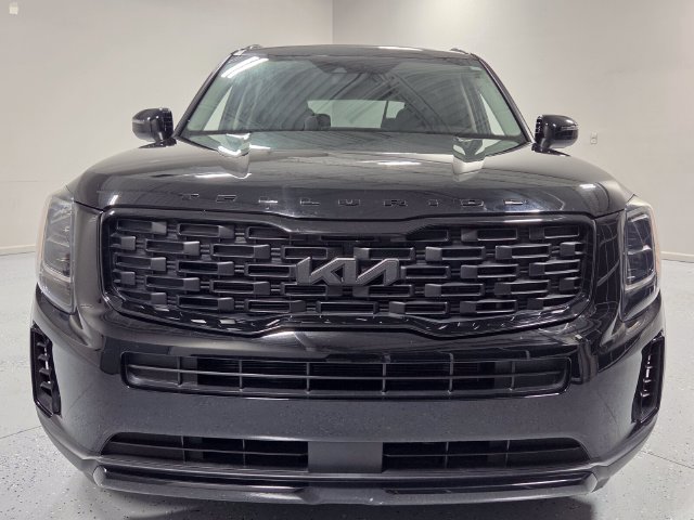 Used 2022 Black Kia EX image 2
