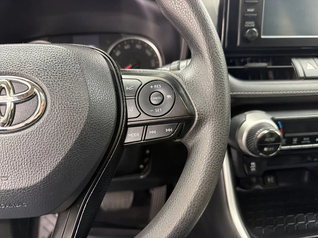 Certified Used 2019 White Toyota XLE image 22