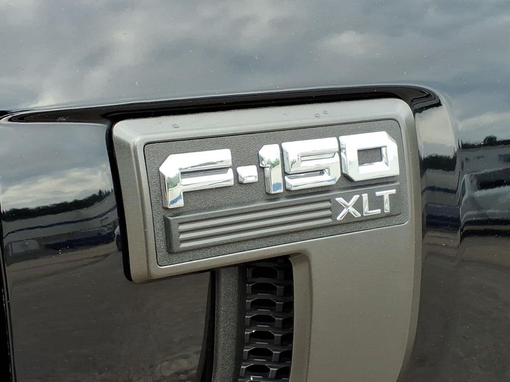 Certified Used 2023 Black Metallic Ford XLT image 15