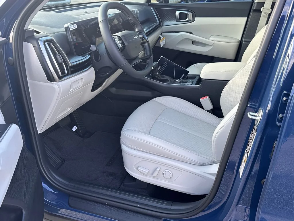 New 2026 Midnight Lake Blue Kia S image 9