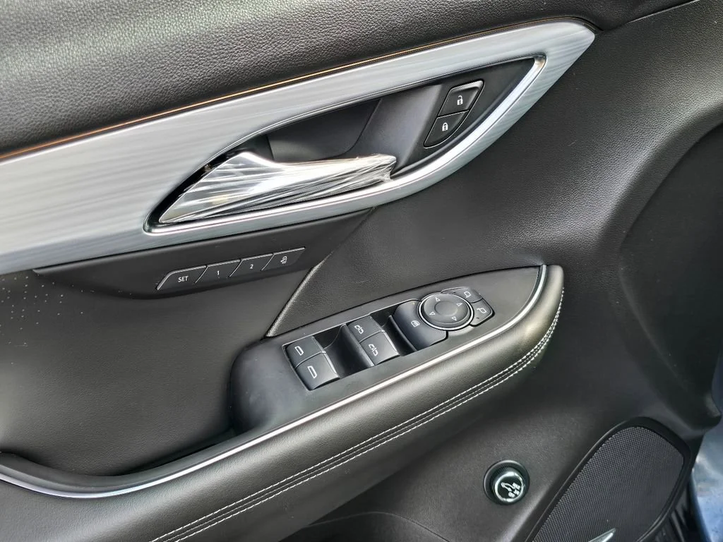 New 2026 Quartz Blue Metallic Buick Avenir image 14