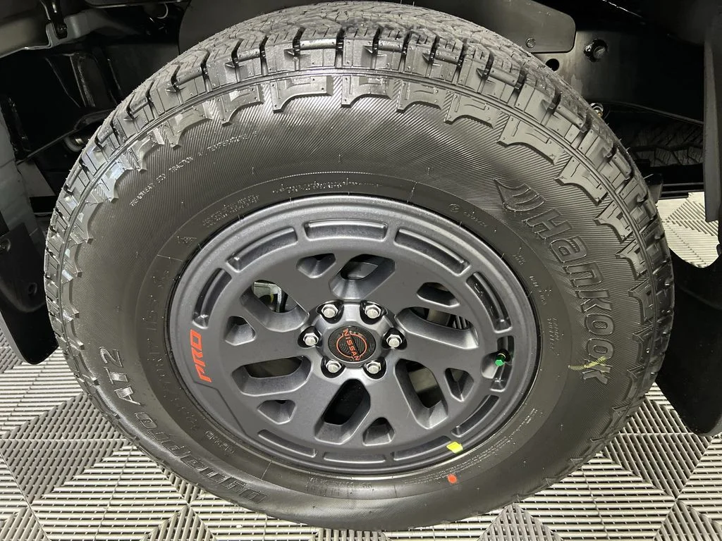 New 2026 Gray Nissan PRO-X image 18