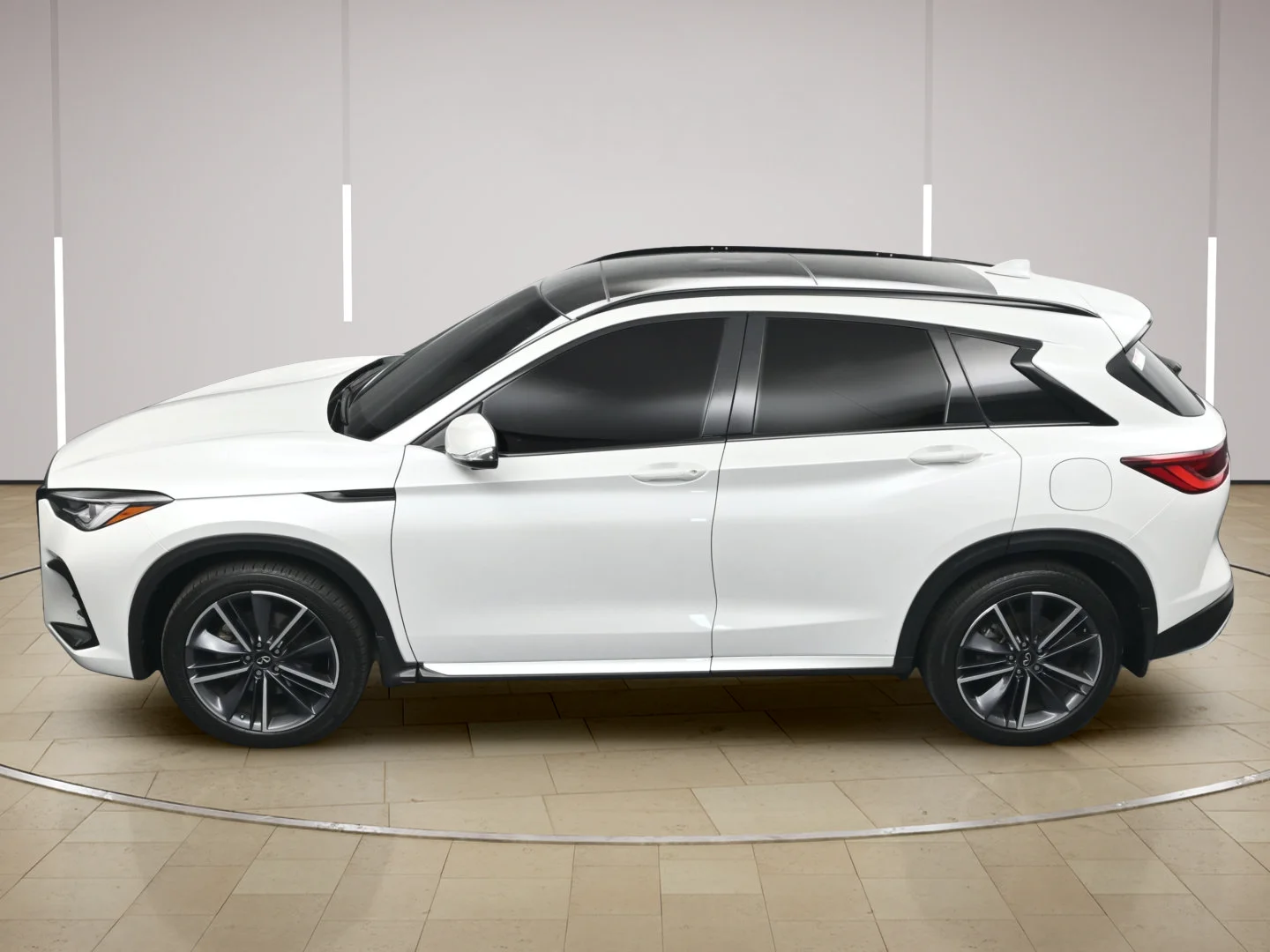 Used 2024 Radiant White INFINITI SPORT image 38