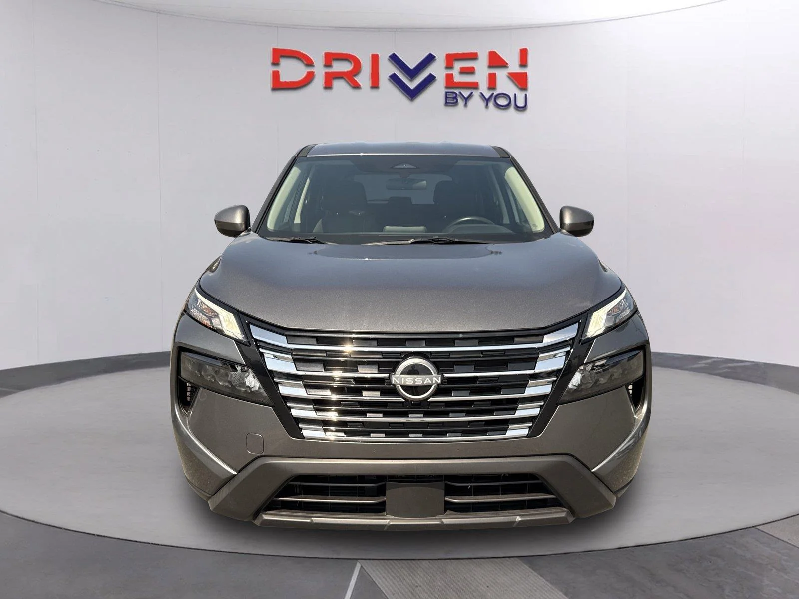 Used 2025 Gun Metallic Nissan SV image 9