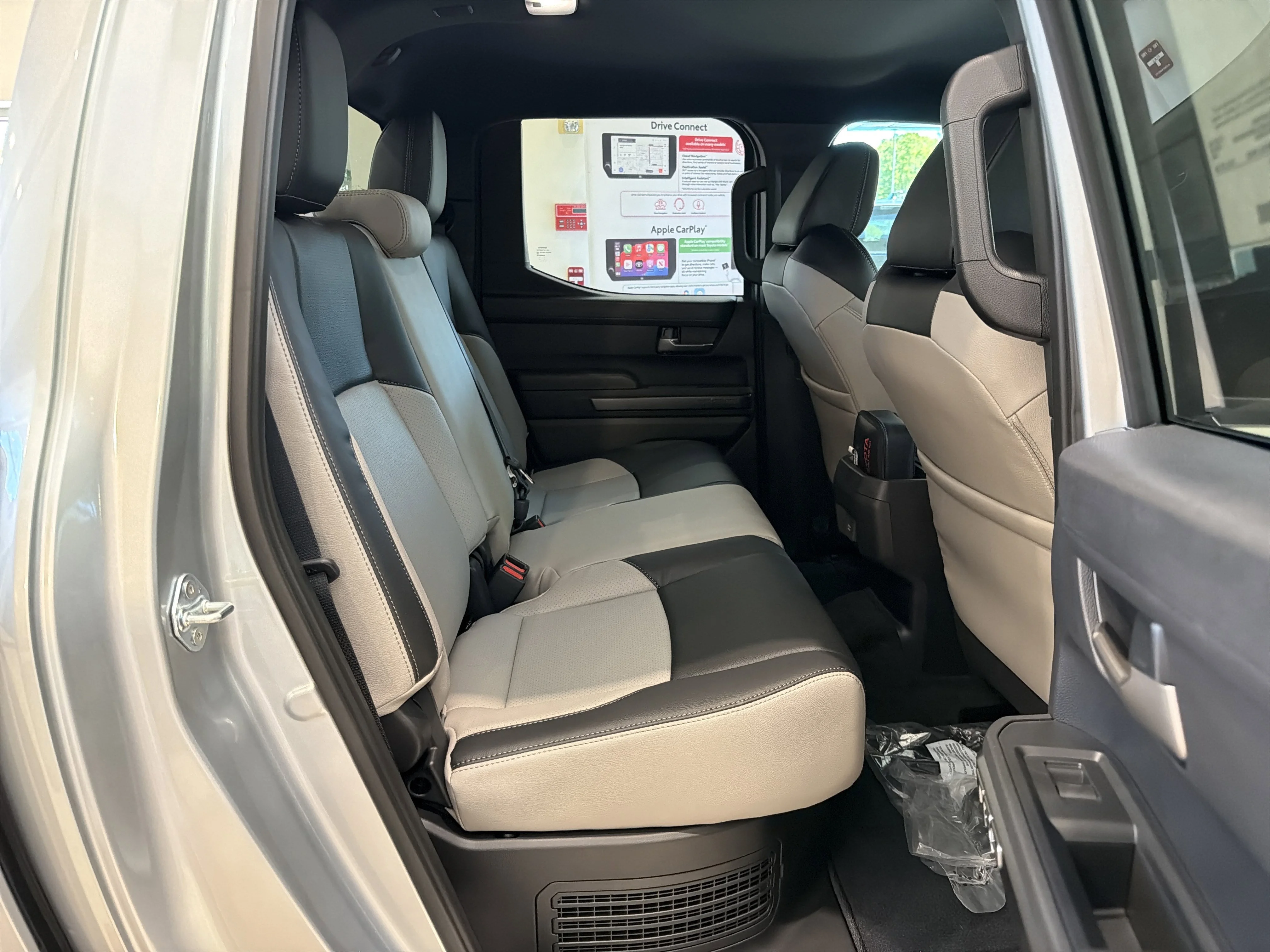 2025 Toyota Tacoma TRD Off Road - Photo 14
