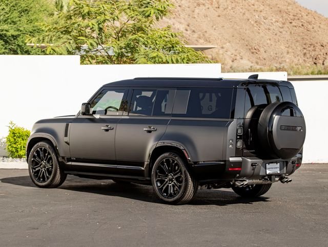 New 2026 Carpathian Grey Land Rover V8 image 9