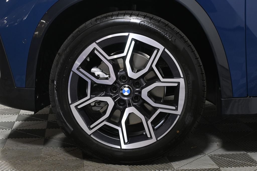New 2027 Night Dusk Blue Metallic BMW xDrive28i image 12
