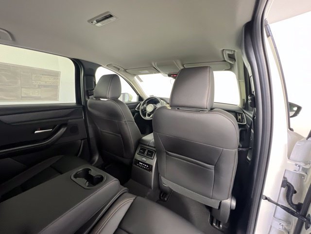 New 2026 White Mazda 3.3 Turbo Select image 40