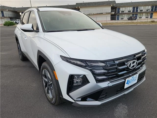 New 2026 Creamy White Pearl Hyundai SEL image 6