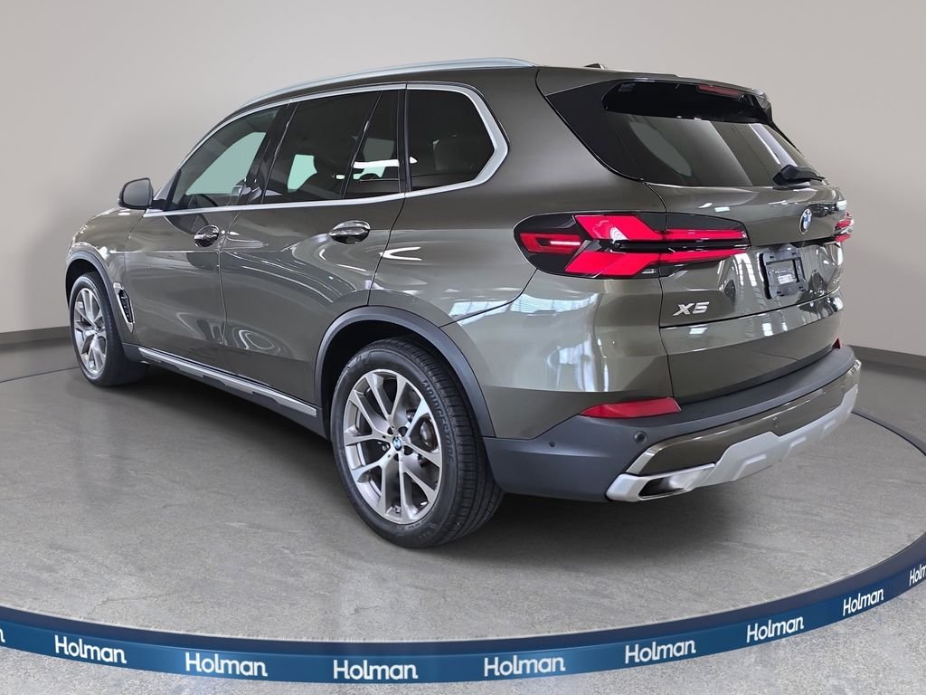 Certified Used 2024 Manhattan Green Metallic BMW sDrive40i image 8
