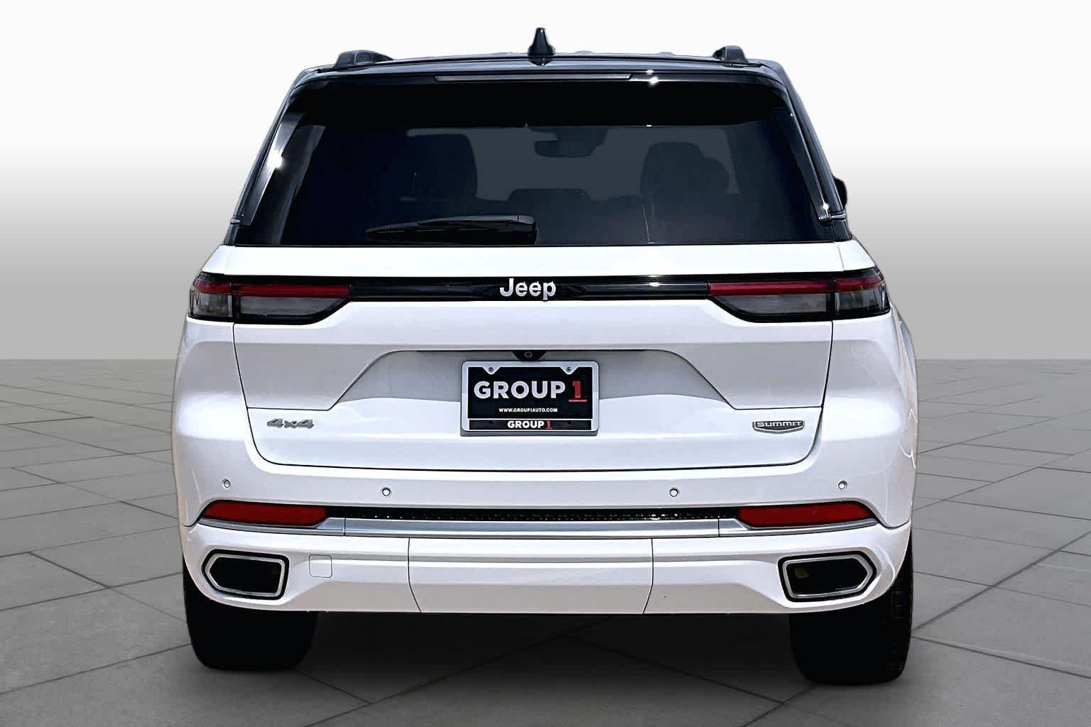 Used 2025 Bright White Clearcoat Jeep Summit Reserve image 5