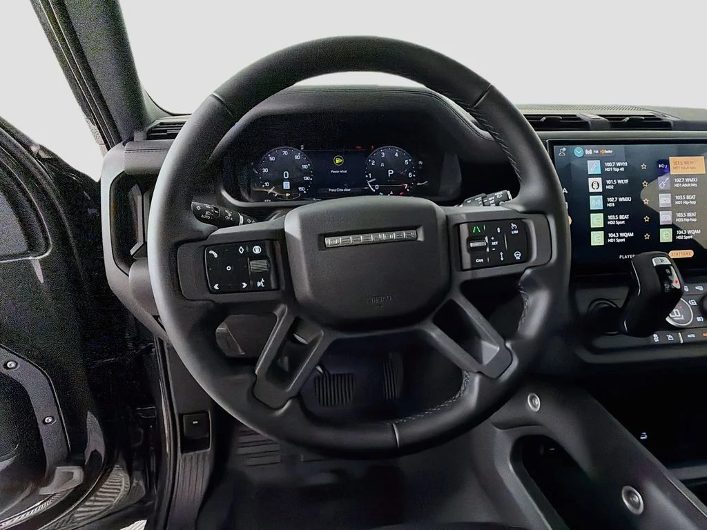 New 2026 Carpathian Grey Land Rover X-Dynamic SE image 11