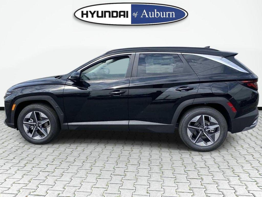 New 2026 Black Hyundai SEL FWD image 8