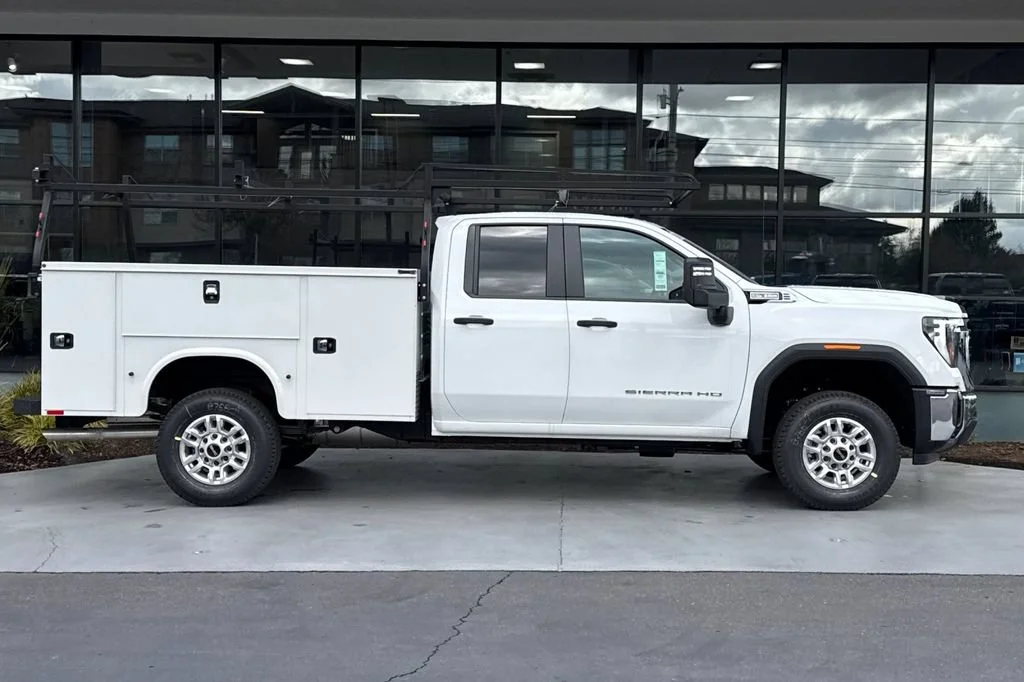 2026 GMC Sierra 2500HD Pro - Photo 3