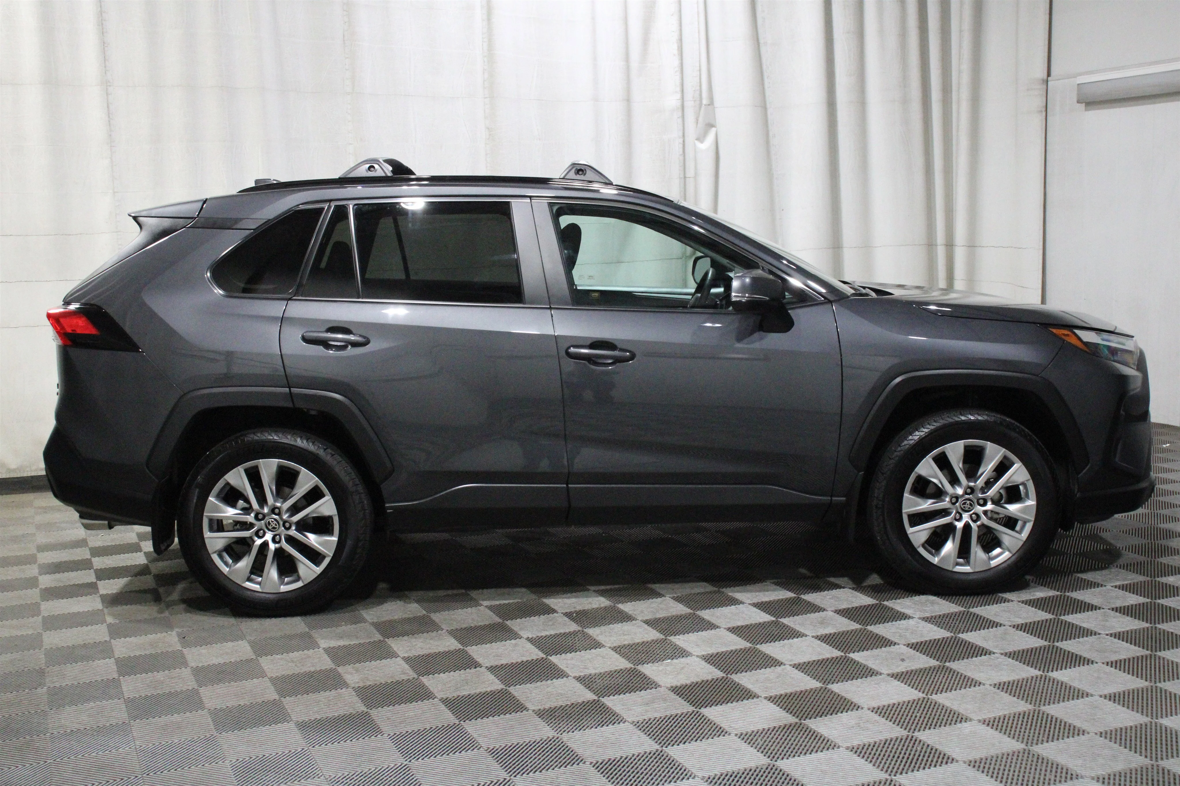 Used 2025 Gray Toyota XLE Premium image 32