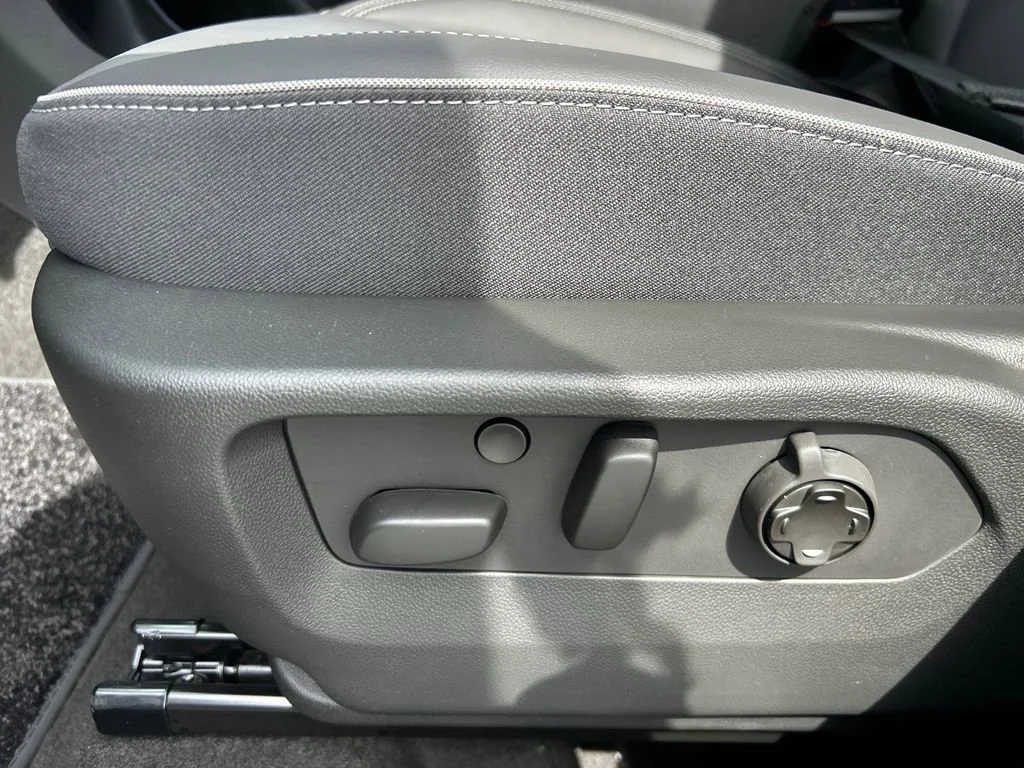 2026 Buick Envision Avenir - Photo 18