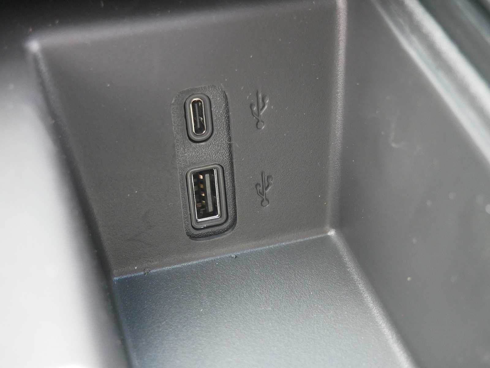 2026 GMC Acadia Denali Ultimate - Photo 21