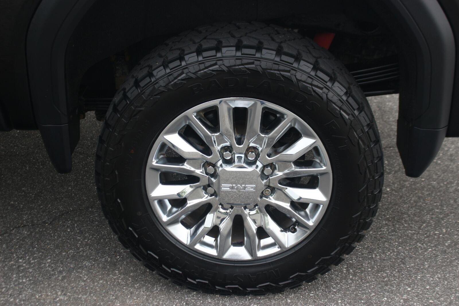 Used 2023 Ebony Twilight Metallic GMC Denali image 42
