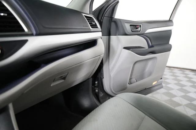 Used 2019 Gray Toyota LE image 14