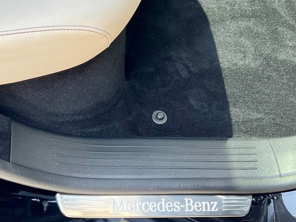 Certified Used 2024 Black Mercedes-Benz GLE 450 image 41