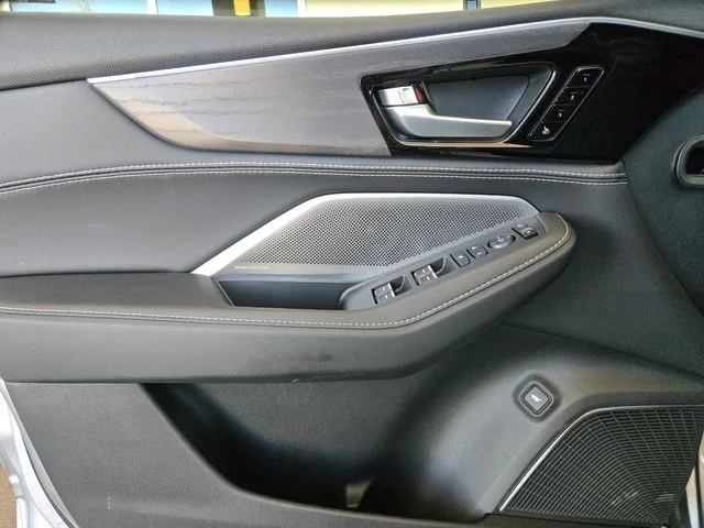 New 2026 Solar Silver Metallic Acura w/Advance Package image 11