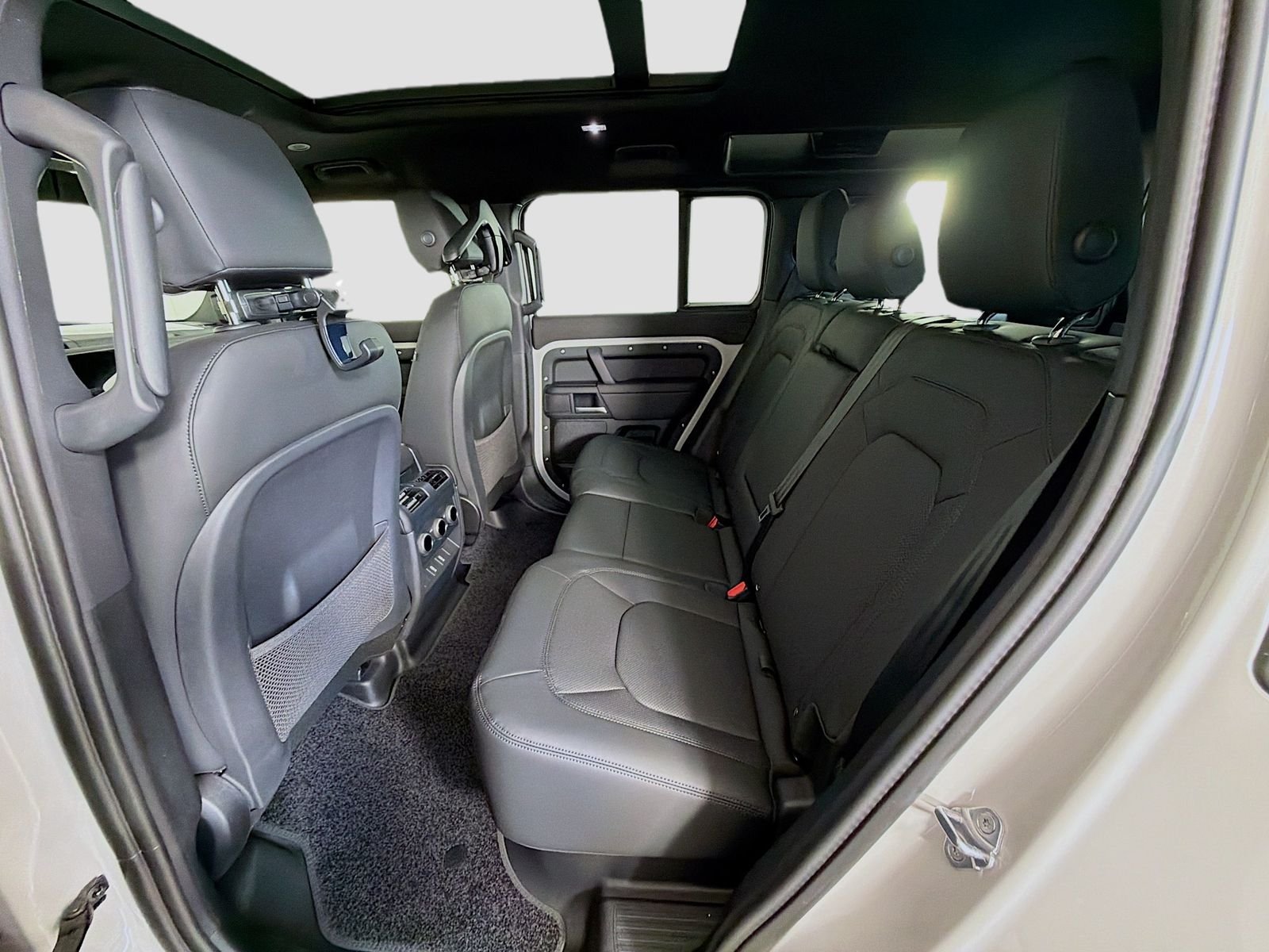 New 2026 Borasco Grey Land Rover X-Dynamic SE image 27