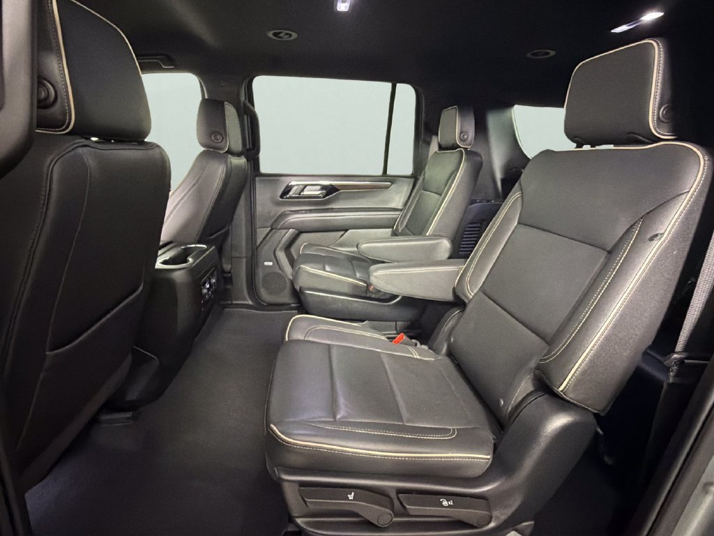 Used 2025 Sterling Gray Metallic Chevrolet Premier image 25