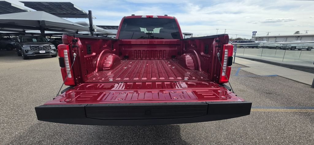 New 2026 Ruby Red Metallic Tinted Clearcoat Ford F-250® XLT image 9