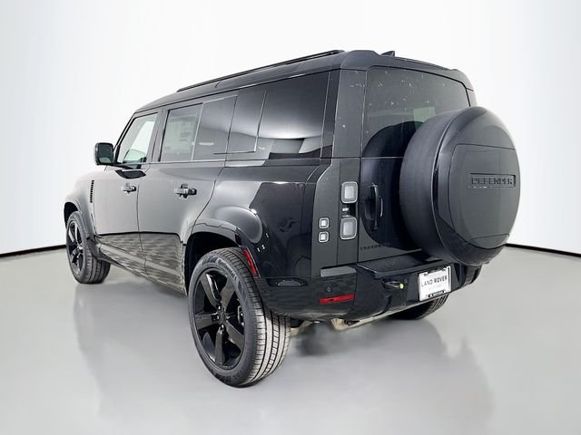New 2026 Santorini Black Land Rover X-Dynamic SE image 7